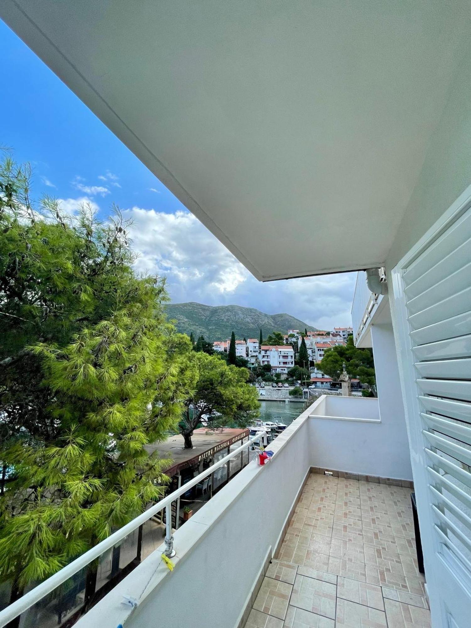Apartments Boras Cavtat Bagian luar foto